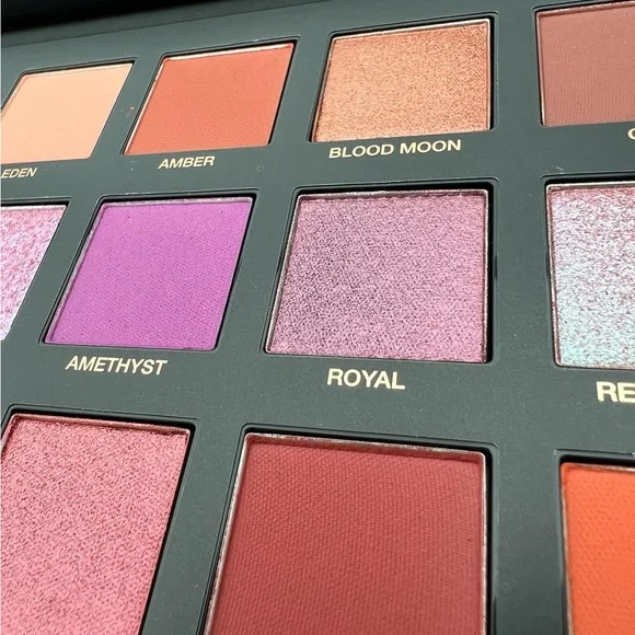 HUDA Desert Dusk Palette - Picture 8 of 16